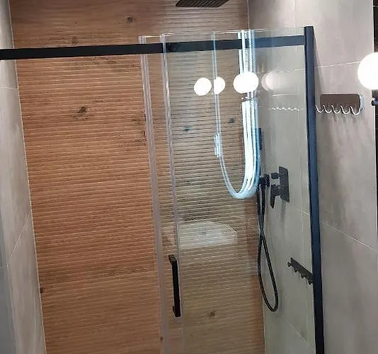 Karpatia Karbonado Z Balkonem I Widokiem Na Gory דירה *