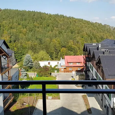 Karpatia Karbonado Z Balkonem I Widokiem Na Gory Apartmán *