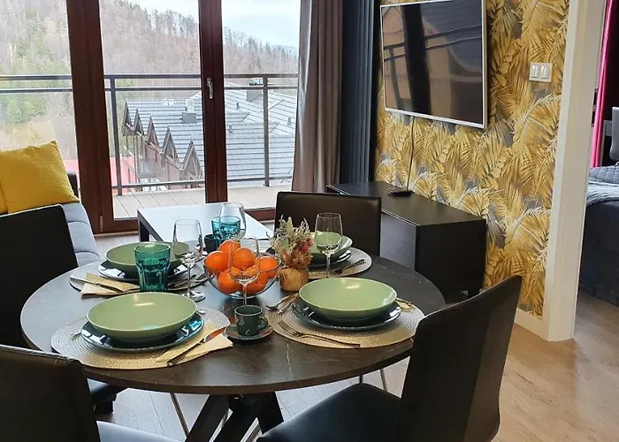 Karpatia Karbonado Z Balkonem I Widokiem Na Gory * 卡尔帕奇